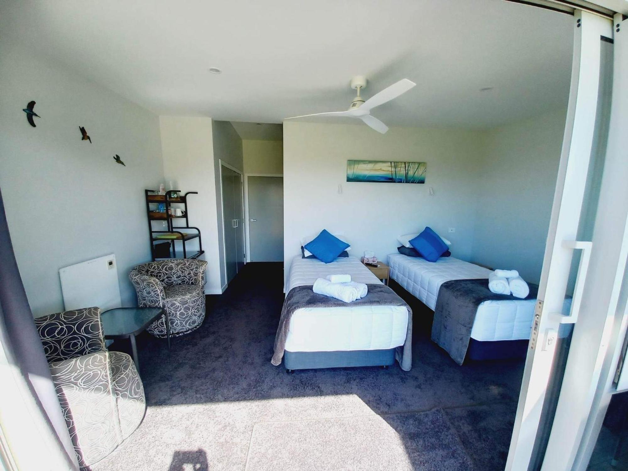 Moko Hiwi Escape - Kotare Suite Ruakaka Exterior photo